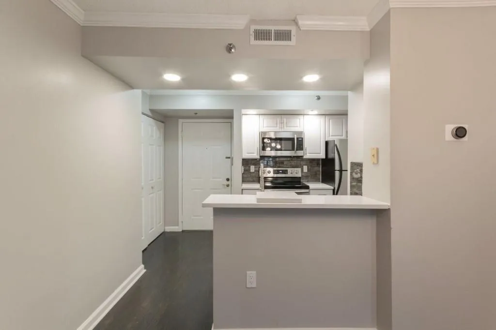 795 Hammond Drive Unit 303, Atlanta, Georgia 30328, 1 Bedroom Bedrooms, ,1 BathroomBathrooms,Residential,Sold,795 Hammond Drive Unit 303,6739552