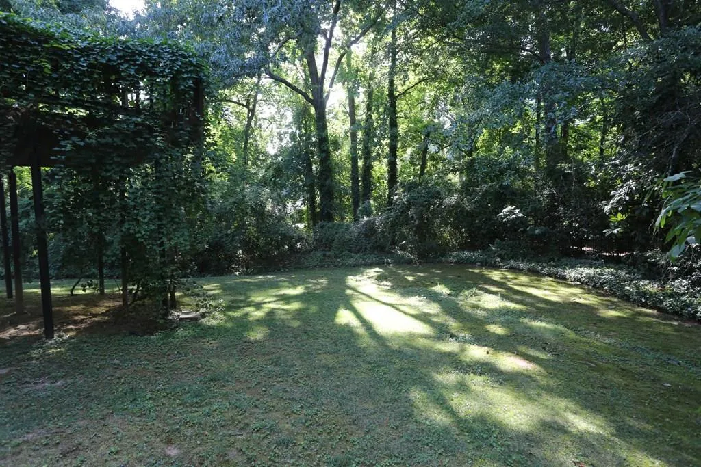 145 Belmont Trace, Sandy Springs, Georgia 30328, 3 Bedrooms Bedrooms, ,2 BathroomsBathrooms,Residential,Sold,145 Belmont Trace,5721176