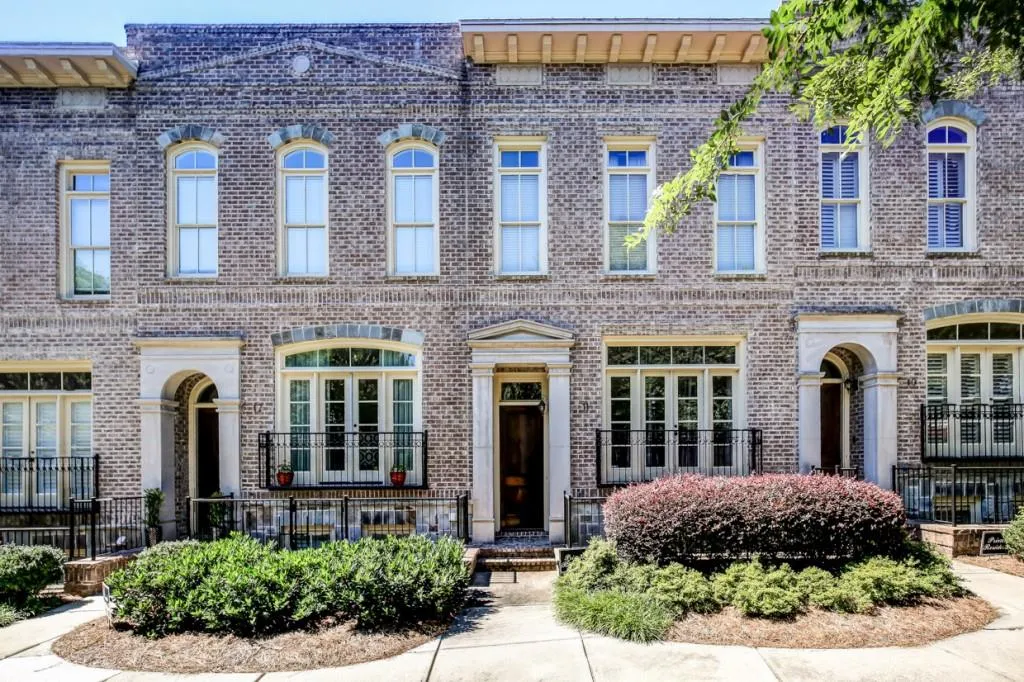58 Sheridan Drive Unit 11, Atlanta, Georgia 30305, 3 Bedrooms Bedrooms, ,3 BathroomsBathrooms,Residential,Sold,58 Sheridan Drive Unit 11,5887960