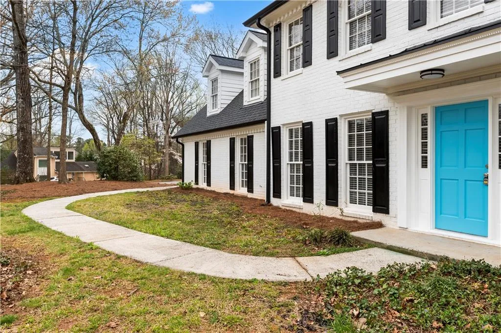 315 Amador Circle, Sandy Springs, Georgia 30350, 4 Bedrooms Bedrooms, ,2 BathroomsBathrooms,Residential,Sold,315 Amador Circle,7348859