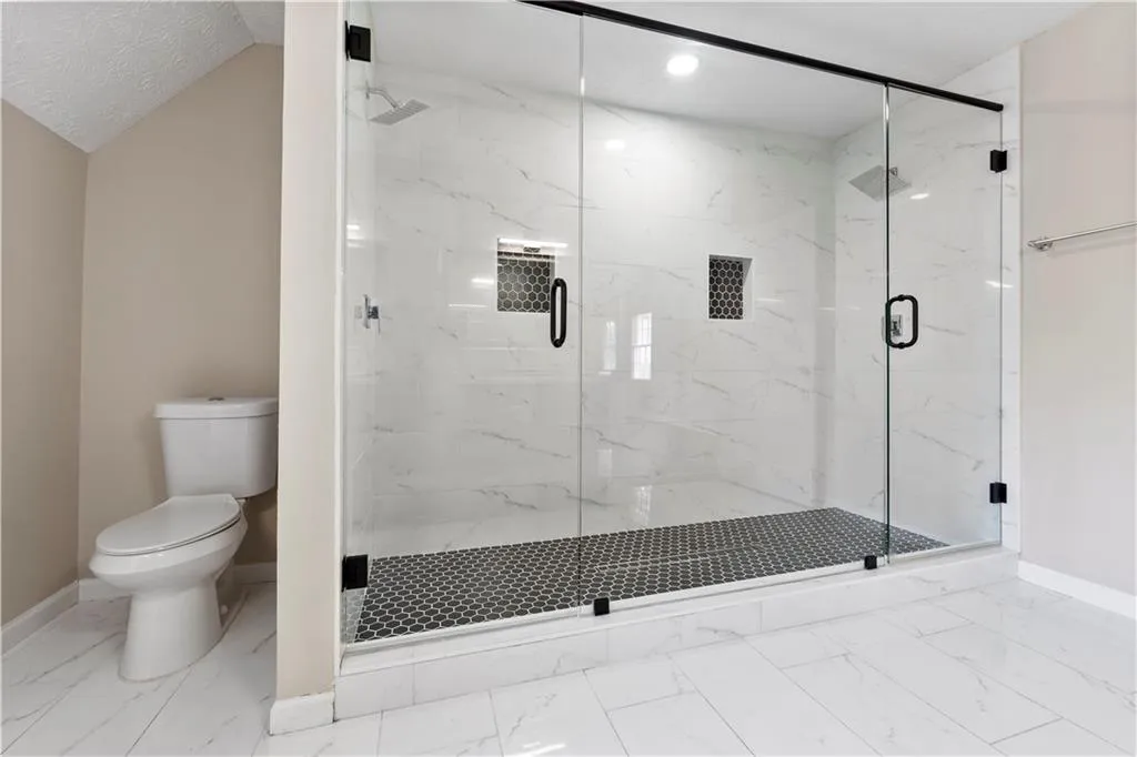 315 Amador Circle, Sandy Springs, Georgia 30350, 4 Bedrooms Bedrooms, ,2 BathroomsBathrooms,Residential,Sold,315 Amador Circle,7348859