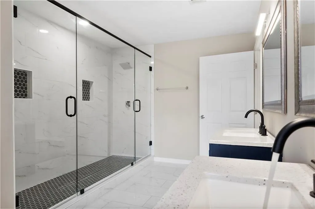 315 Amador Circle, Sandy Springs, Georgia 30350, 4 Bedrooms Bedrooms, ,2 BathroomsBathrooms,Residential,Sold,315 Amador Circle,7348859