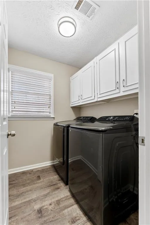 315 Amador Circle, Sandy Springs, Georgia 30350, 4 Bedrooms Bedrooms, ,2 BathroomsBathrooms,Residential,Sold,315 Amador Circle,7348859