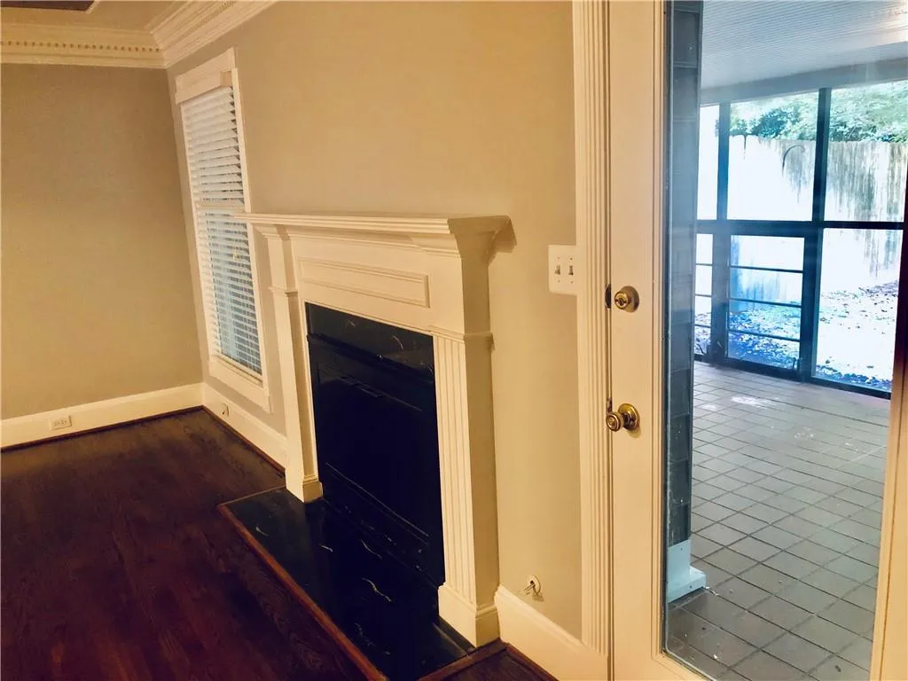 515 Towergate Place, Sandy Springs, Georgia 30350, 2 Bedrooms Bedrooms, ,2 BathroomsBathrooms,Residential,Sold,515 Towergate Place,6754958