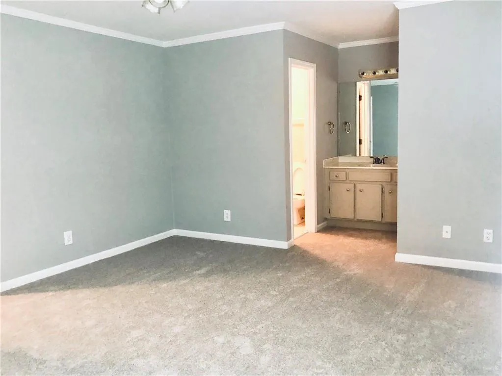 515 Towergate Place, Sandy Springs, Georgia 30350, 2 Bedrooms Bedrooms, ,2 BathroomsBathrooms,Residential,Sold,515 Towergate Place,6754958