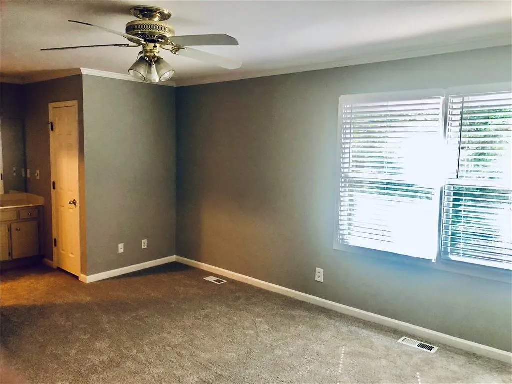 515 Towergate Place, Sandy Springs, Georgia 30350, 2 Bedrooms Bedrooms, ,2 BathroomsBathrooms,Residential,Sold,515 Towergate Place,6754958