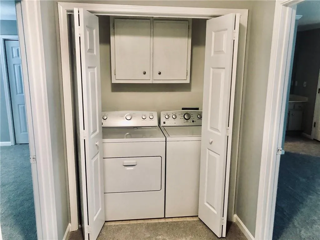 515 Towergate Place, Sandy Springs, Georgia 30350, 2 Bedrooms Bedrooms, ,2 BathroomsBathrooms,Residential,Sold,515 Towergate Place,6754958