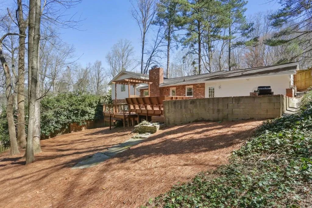 5650 Colton Drive, Atlanta, Georgia 30342, 3 Bedrooms Bedrooms, ,2 BathroomsBathrooms,Residential,Sold,5650 Colton Drive,6515689