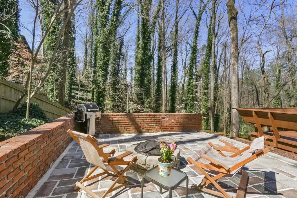 5650 Colton Drive, Atlanta, Georgia 30342, 3 Bedrooms Bedrooms, ,2 BathroomsBathrooms,Residential,Sold,5650 Colton Drive,6515689