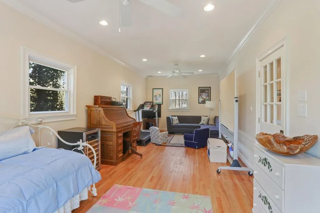 5650 Colton Drive, Atlanta, Georgia 30342, 3 Bedrooms Bedrooms, ,2 BathroomsBathrooms,Residential,Sold,5650 Colton Drive,6515689