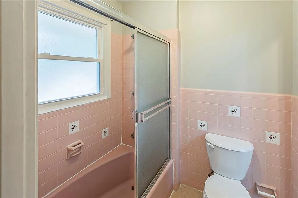 8380 Berkley, Atlanta, Georgia 30350, 4 Bedrooms Bedrooms, ,3 BathroomsBathrooms,Residential,Sold,8380 Berkley,6961393