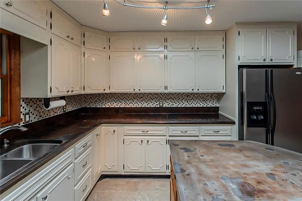 8380 Berkley, Atlanta, Georgia 30350, 4 Bedrooms Bedrooms, ,3 BathroomsBathrooms,Residential,Sold,8380 Berkley,6961393