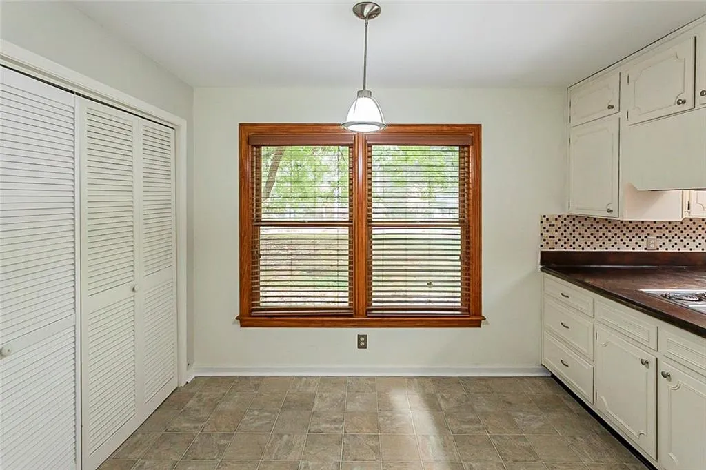 8380 Berkley, Atlanta, Georgia 30350, 4 Bedrooms Bedrooms, ,3 BathroomsBathrooms,Residential,Sold,8380 Berkley,6961393