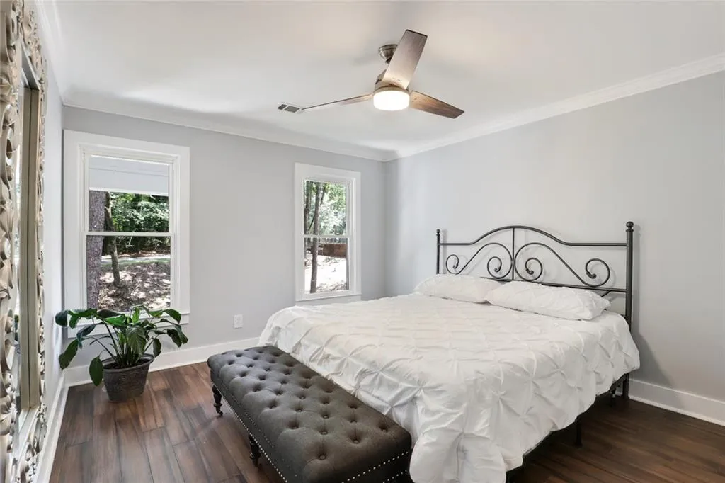 8070 Jett Ferry Road, Sandy Springs, Georgia 30350, 6 Bedrooms Bedrooms, ,4 BathroomsBathrooms,Residential,Sold,8070 Jett Ferry Road,6738194