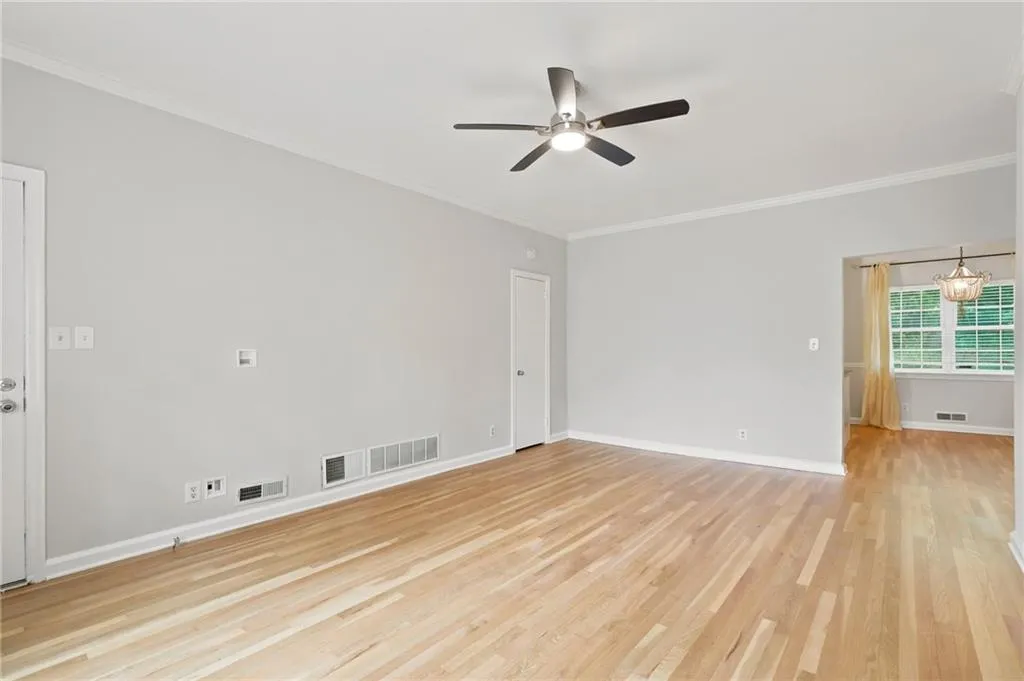430 Lindbergh Drive Ne Unit K2, Atlanta, Georgia 30305, 2 Bedrooms Bedrooms, 0 ,1 BathroomBathrooms,Residential,Sold,430 Lindbergh Drive Ne Unit K2,7795550