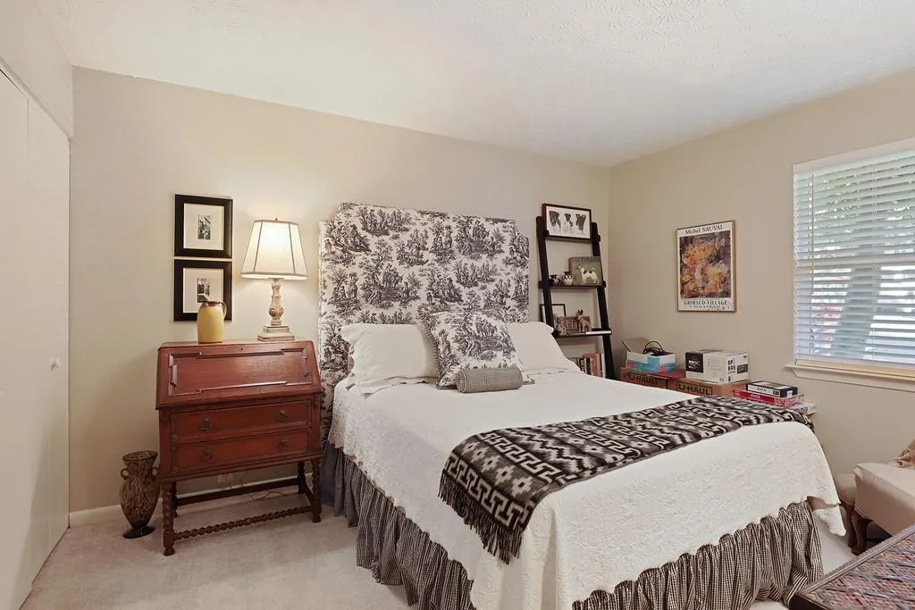 78 Dunwoody Springs Drive Unit 78, Sandy Springs, Georgia 30328, 2 Bedrooms Bedrooms, ,2 BathroomsBathrooms,Residential,Sold,78 Dunwoody Springs Drive Unit 78,6881890