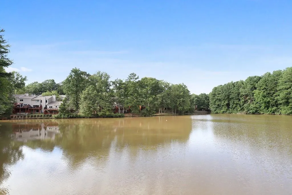 78 Dunwoody Springs Drive Unit 78, Sandy Springs, Georgia 30328, 2 Bedrooms Bedrooms, ,2 BathroomsBathrooms,Residential,Sold,78 Dunwoody Springs Drive Unit 78,6881890