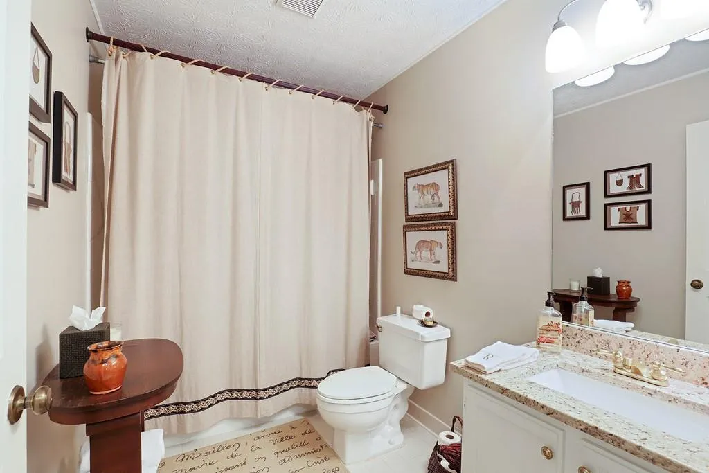 78 Dunwoody Springs Drive Unit 78, Sandy Springs, Georgia 30328, 2 Bedrooms Bedrooms, ,2 BathroomsBathrooms,Residential,Sold,78 Dunwoody Springs Drive Unit 78,6881890