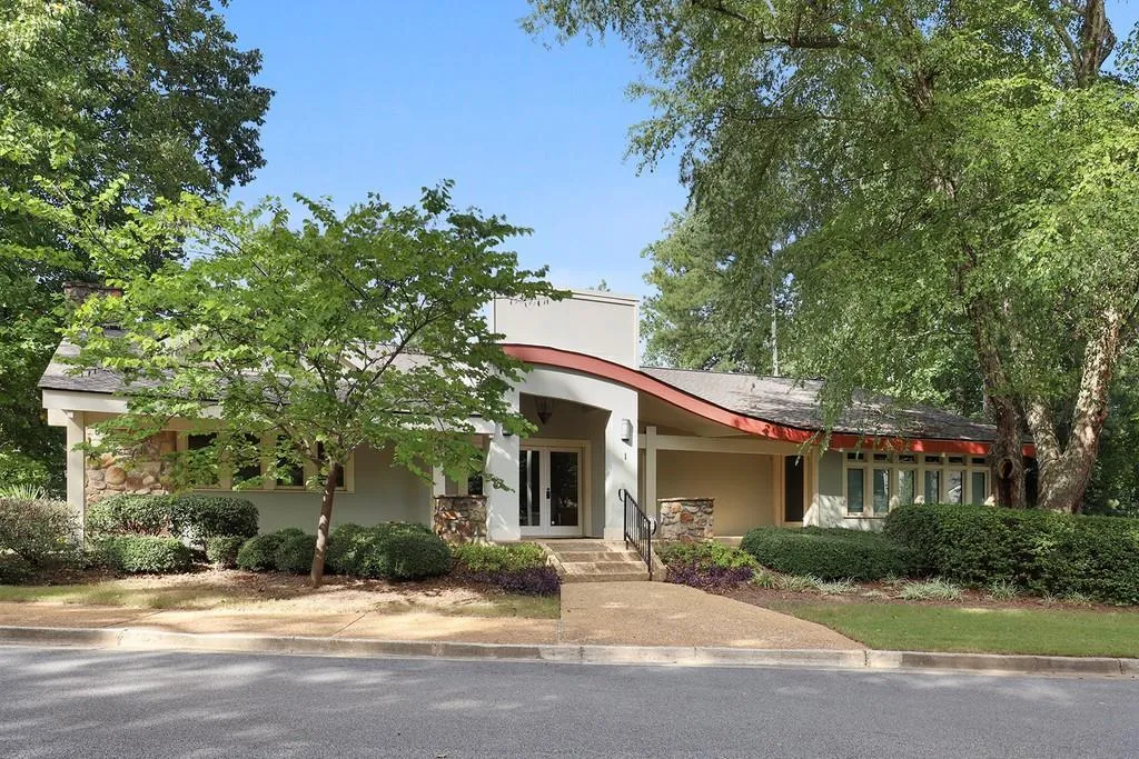 78 Dunwoody Springs Drive Unit 78, Sandy Springs, Georgia 30328, 2 Bedrooms Bedrooms, ,2 BathroomsBathrooms,Residential,Sold,78 Dunwoody Springs Drive Unit 78,6881890