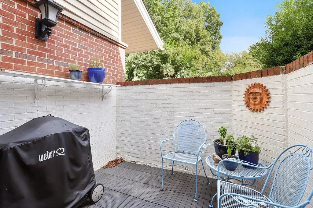 78 Dunwoody Springs Drive Unit 78, Sandy Springs, Georgia 30328, 2 Bedrooms Bedrooms, ,2 BathroomsBathrooms,Residential,Sold,78 Dunwoody Springs Drive Unit 78,6881890