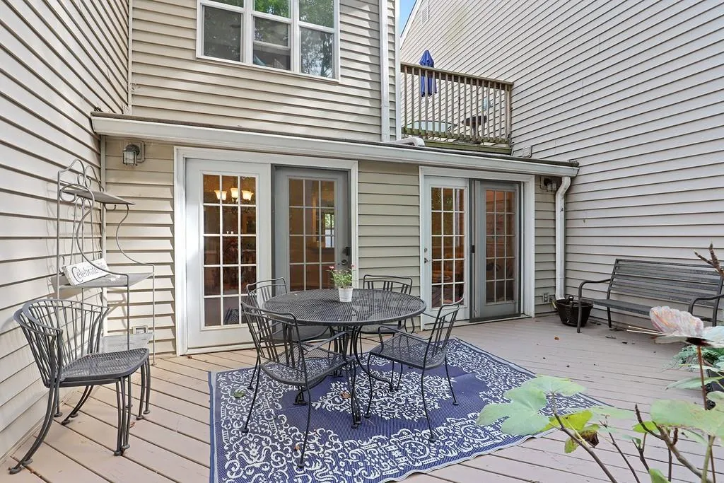 78 Dunwoody Springs Drive Unit 78, Sandy Springs, Georgia 30328, 2 Bedrooms Bedrooms, ,2 BathroomsBathrooms,Residential,Sold,78 Dunwoody Springs Drive Unit 78,6881890