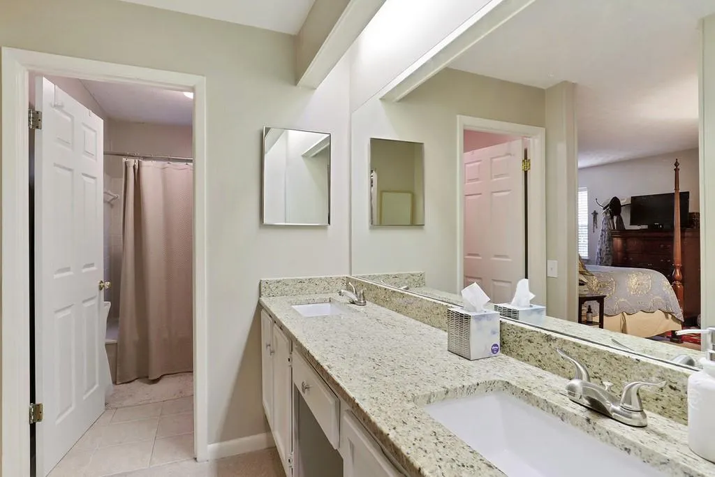 78 Dunwoody Springs Drive Unit 78, Sandy Springs, Georgia 30328, 2 Bedrooms Bedrooms, ,2 BathroomsBathrooms,Residential,Sold,78 Dunwoody Springs Drive Unit 78,6881890