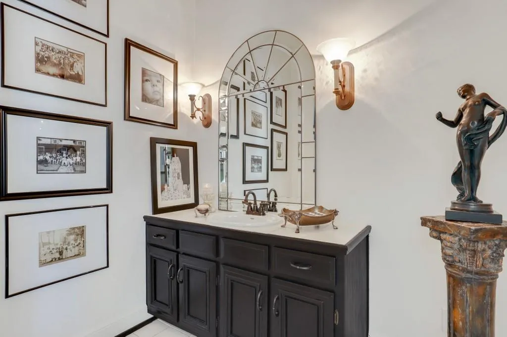 25 Cliffside Crossing, Sandy Springs, Georgia 30350, 5 Bedrooms Bedrooms, ,5 BathroomsBathrooms,Residential,Sold,25 Cliffside Crossing,6723086