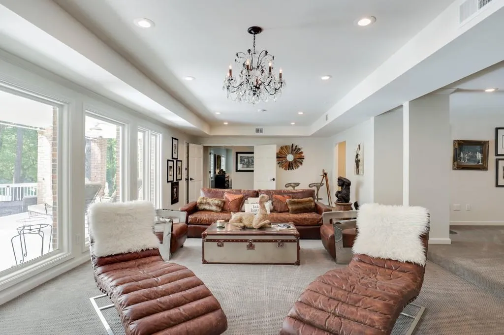 25 Cliffside Crossing, Sandy Springs, Georgia 30350, 5 Bedrooms Bedrooms, ,5 BathroomsBathrooms,Residential,Sold,25 Cliffside Crossing,6723086