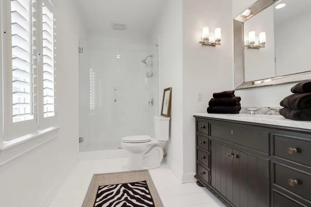 25 Cliffside Crossing, Sandy Springs, Georgia 30350, 5 Bedrooms Bedrooms, ,5 BathroomsBathrooms,Residential,Sold,25 Cliffside Crossing,6723086