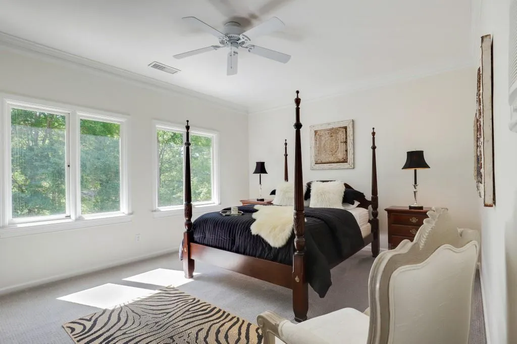 25 Cliffside Crossing, Sandy Springs, Georgia 30350, 5 Bedrooms Bedrooms, ,5 BathroomsBathrooms,Residential,Sold,25 Cliffside Crossing,6723086