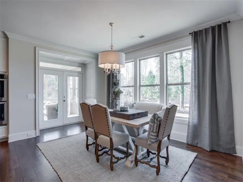 25 Spalding Court, Sandy Springs, Georgia 30350, 4 Bedrooms Bedrooms, ,3 BathroomsBathrooms,Residential,Sold,25 Spalding Court,5803351