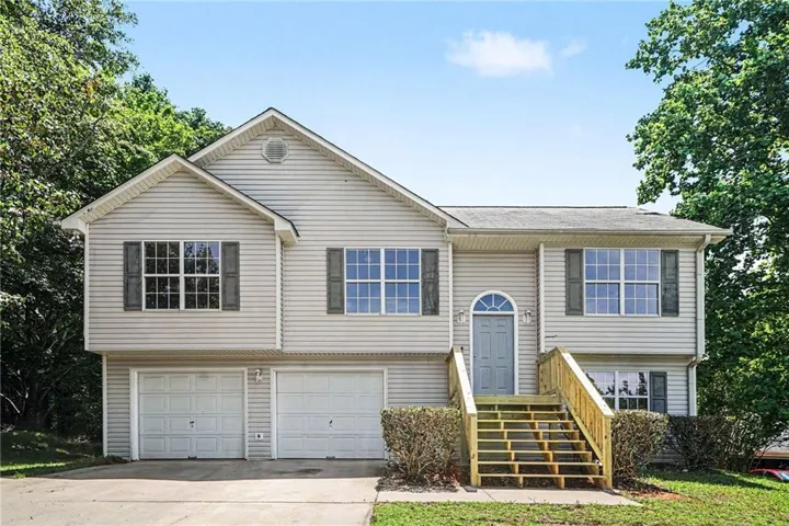 4967 Mckinley Drive, Lula, Georgia 30554