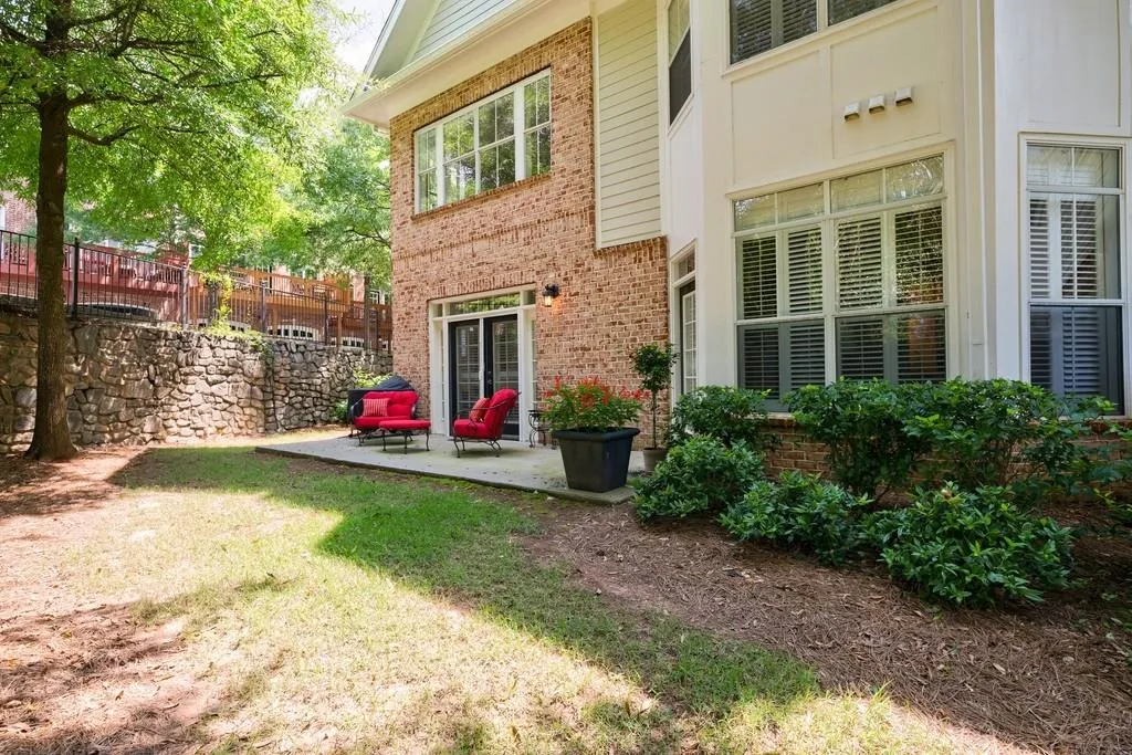 1190 Glenridge Place, Sandy Springs, Georgia 30342, 3 Bedrooms Bedrooms, ,3 BathroomsBathrooms,Residential,Sold,1190 Glenridge Place,6776767