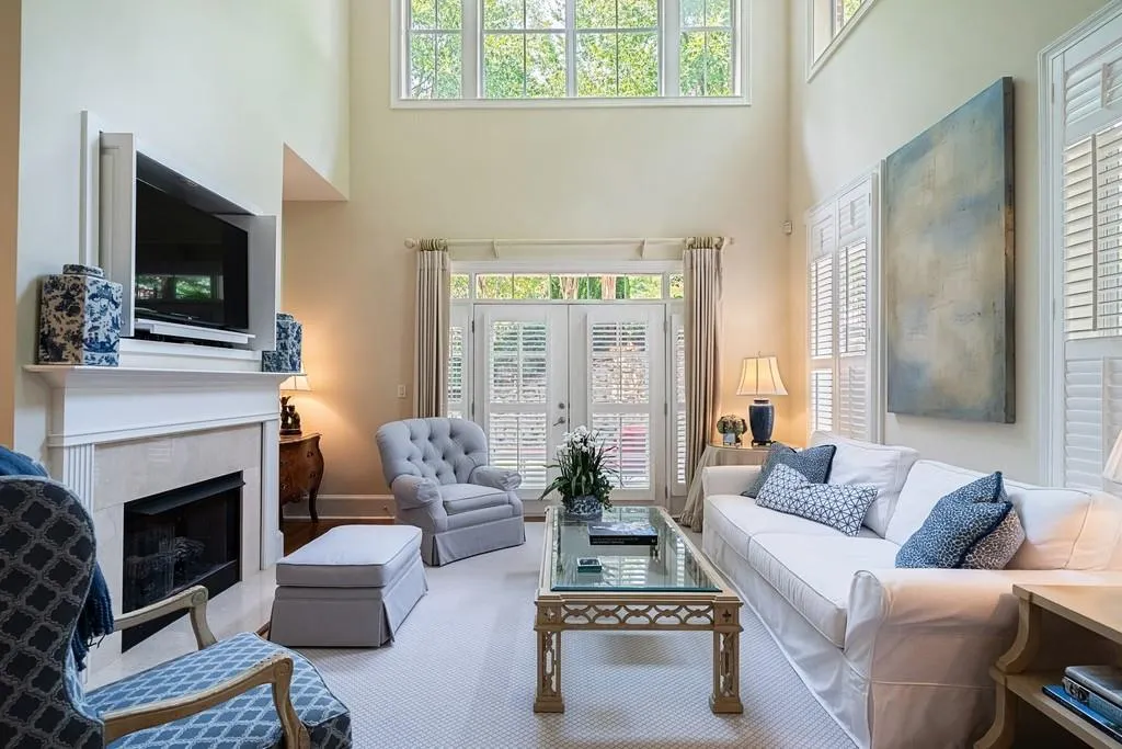 1190 Glenridge Place, Sandy Springs, Georgia 30342, 3 Bedrooms Bedrooms, ,3 BathroomsBathrooms,Residential,Sold,1190 Glenridge Place,6776767