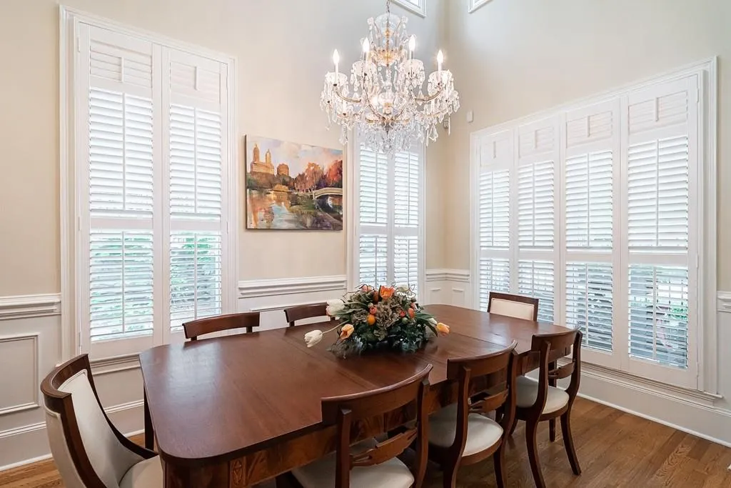 1190 Glenridge Place, Sandy Springs, Georgia 30342, 3 Bedrooms Bedrooms, ,3 BathroomsBathrooms,Residential,Sold,1190 Glenridge Place,6776767