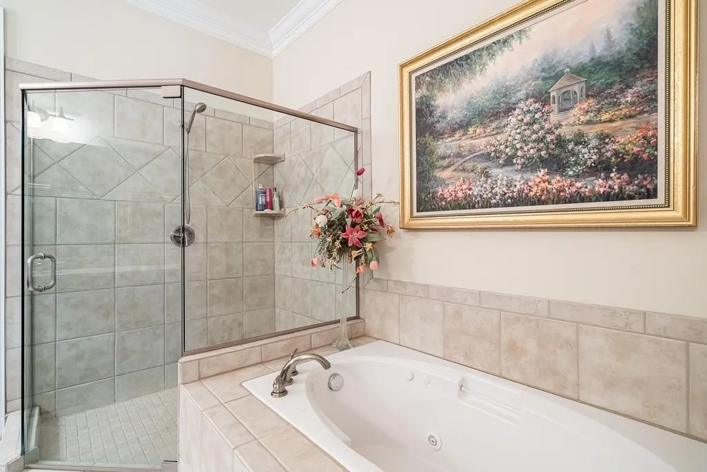 1190 Glenridge Place, Sandy Springs, Georgia 30342, 3 Bedrooms Bedrooms, ,3 BathroomsBathrooms,Residential,Sold,1190 Glenridge Place,6776767