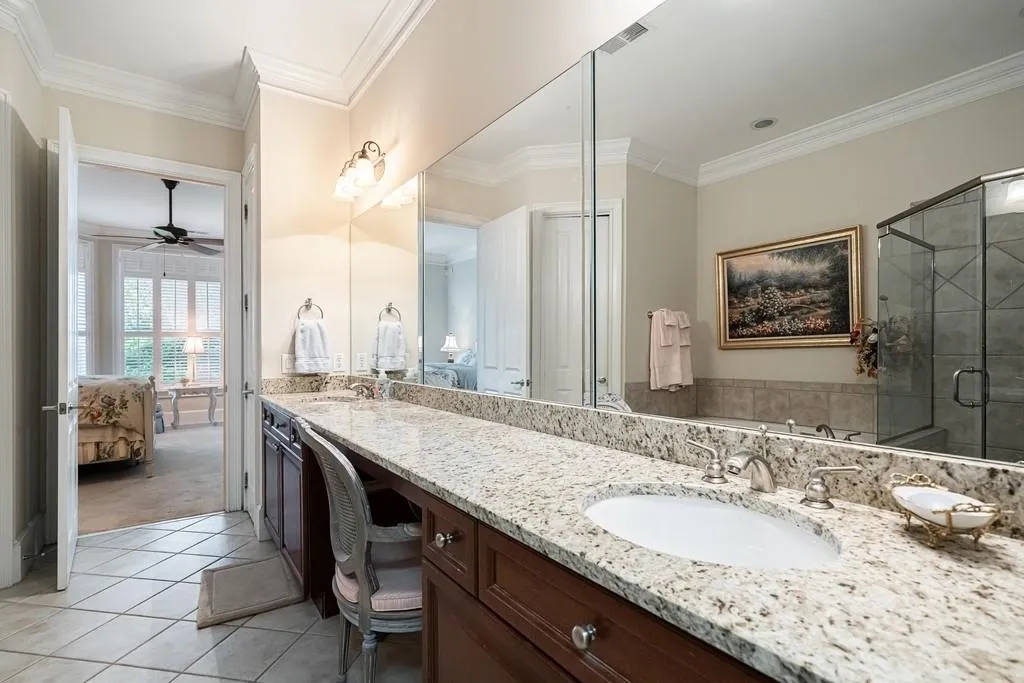 1190 Glenridge Place, Sandy Springs, Georgia 30342, 3 Bedrooms Bedrooms, ,3 BathroomsBathrooms,Residential,Sold,1190 Glenridge Place,6776767