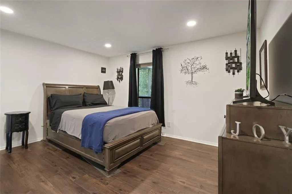 906 River Run Drive, Atlanta, Georgia 30350, 2 Bedrooms Bedrooms, ,2 BathroomsBathrooms,Residential,Sold,906 River Run Drive,7429990