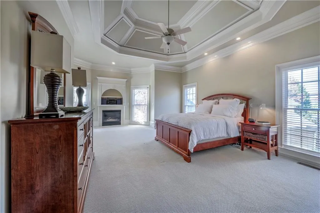 105 Strauss Lane, Sandy Springs, Georgia 30350, 7 Bedrooms Bedrooms, ,7 BathroomsBathrooms,Residential,Sold,105 Strauss Lane,6111014