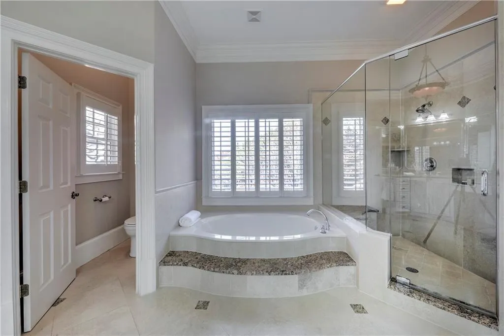 105 Strauss Lane, Sandy Springs, Georgia 30350, 7 Bedrooms Bedrooms, ,7 BathroomsBathrooms,Residential,Sold,105 Strauss Lane,6111014