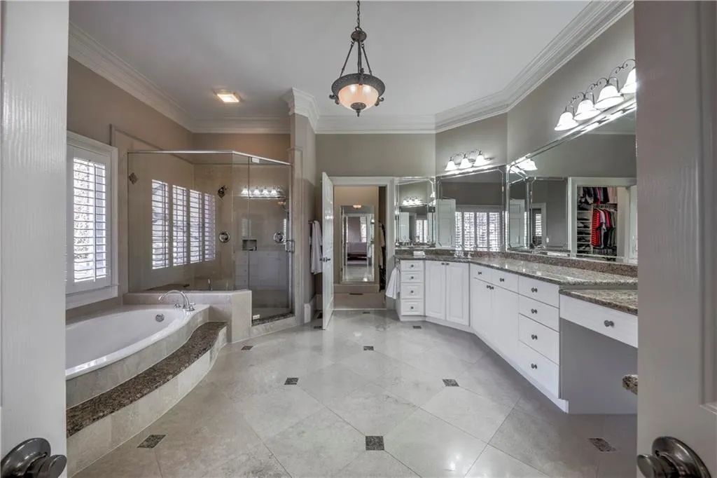105 Strauss Lane, Sandy Springs, Georgia 30350, 7 Bedrooms Bedrooms, ,7 BathroomsBathrooms,Residential,Sold,105 Strauss Lane,6111014