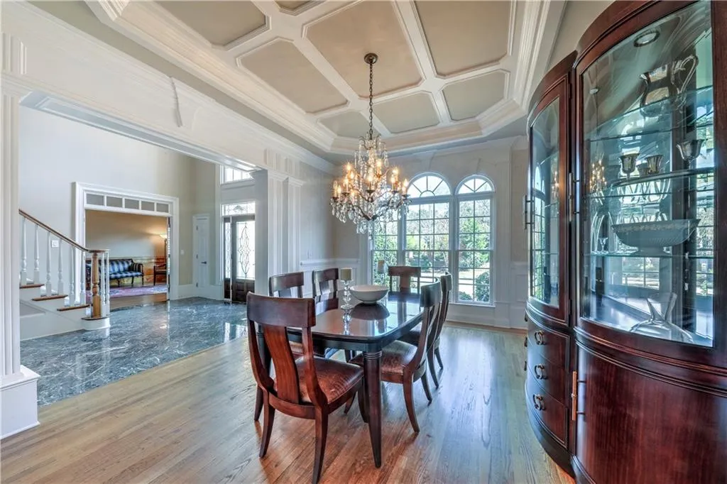 105 Strauss Lane, Sandy Springs, Georgia 30350, 7 Bedrooms Bedrooms, ,7 BathroomsBathrooms,Residential,Sold,105 Strauss Lane,6111014