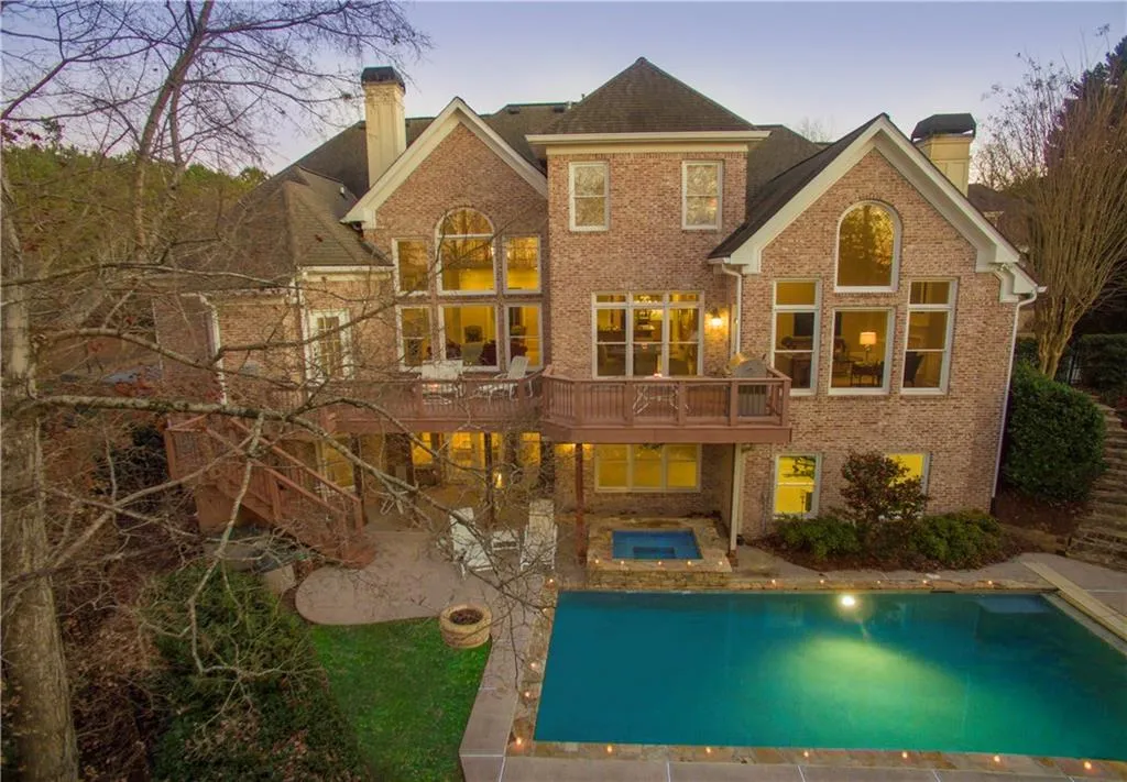 105 Strauss Lane, Sandy Springs, Georgia 30350, 7 Bedrooms Bedrooms, ,7 BathroomsBathrooms,Residential,Sold,105 Strauss Lane,6111014