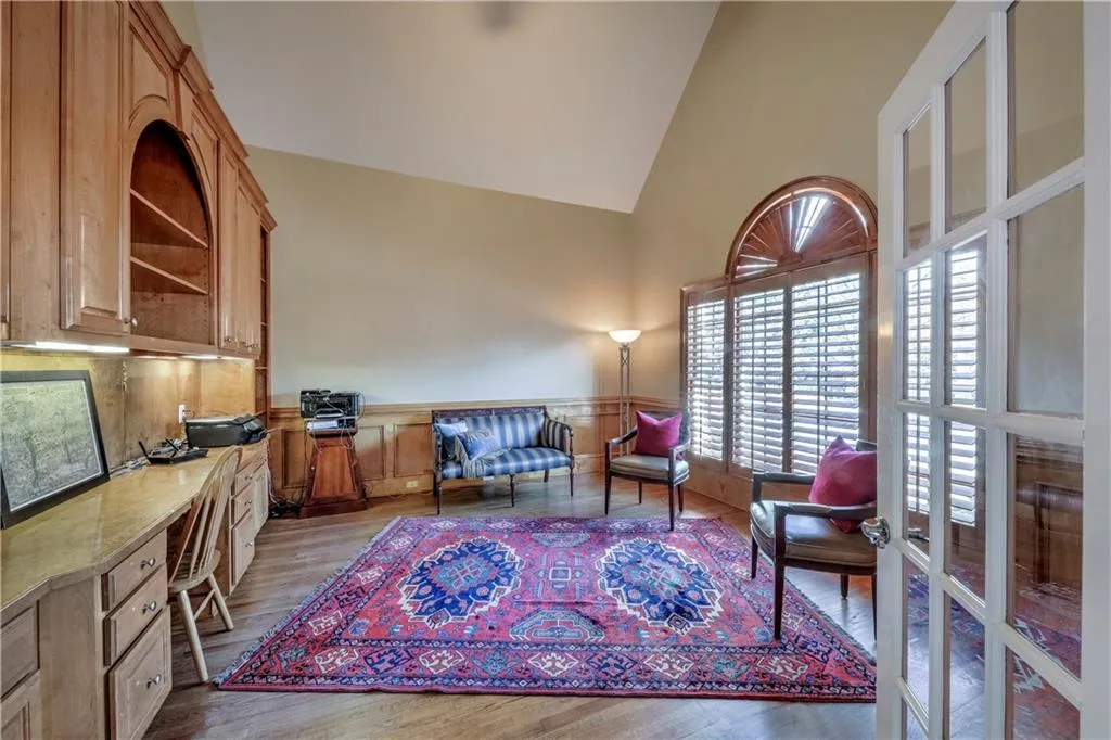 105 Strauss Lane, Sandy Springs, Georgia 30350, 7 Bedrooms Bedrooms, ,7 BathroomsBathrooms,Residential,Sold,105 Strauss Lane,6111014