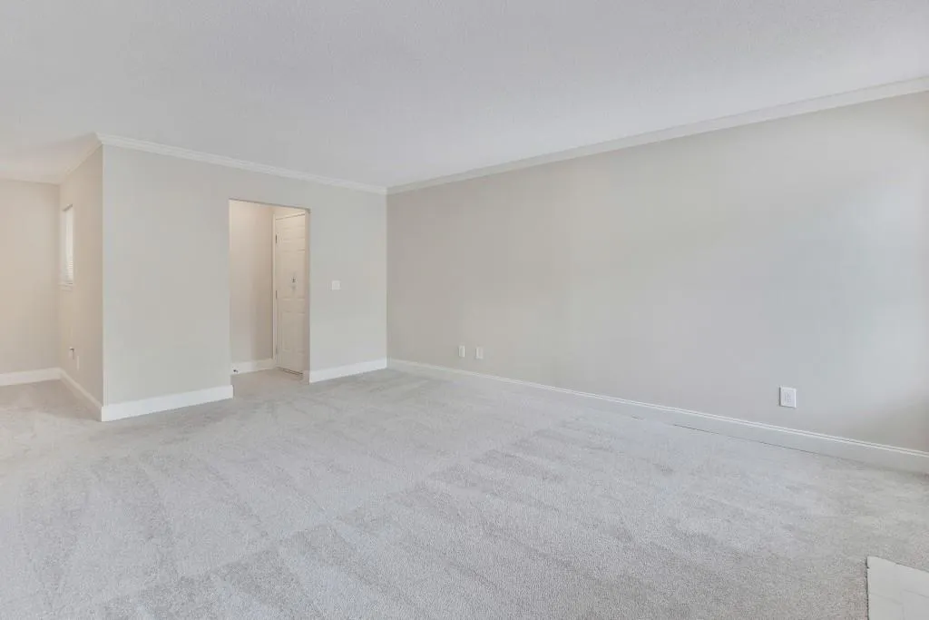 2503 Huntingdon Chase, Sandy Springs, Georgia 30350, 2 Bedrooms Bedrooms, ,2 BathroomsBathrooms,Residential,Sold,2503 Huntingdon Chase,5991332