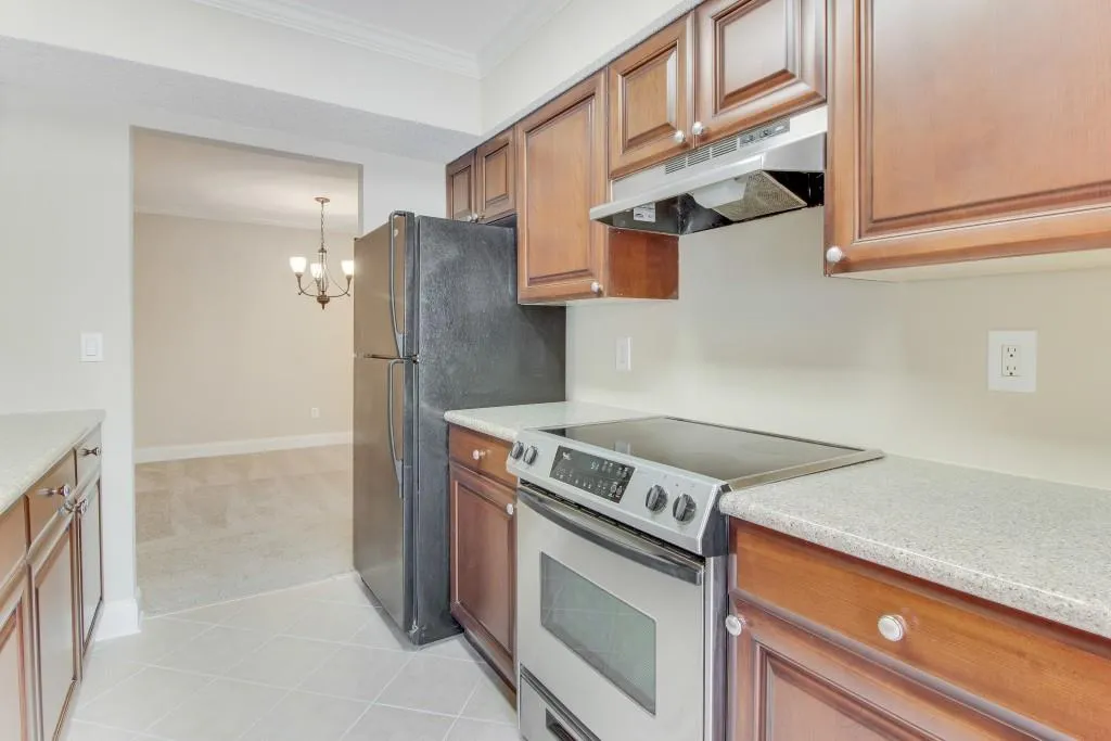 2503 Huntingdon Chase, Sandy Springs, Georgia 30350, 2 Bedrooms Bedrooms, ,2 BathroomsBathrooms,Residential,Sold,2503 Huntingdon Chase,5991332