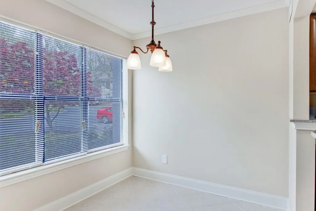 2503 Huntingdon Chase, Sandy Springs, Georgia 30350, 2 Bedrooms Bedrooms, ,2 BathroomsBathrooms,Residential,Sold,2503 Huntingdon Chase,5991332