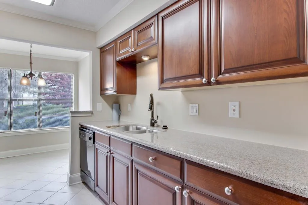 2503 Huntingdon Chase, Sandy Springs, Georgia 30350, 2 Bedrooms Bedrooms, ,2 BathroomsBathrooms,Residential,Sold,2503 Huntingdon Chase,5991332