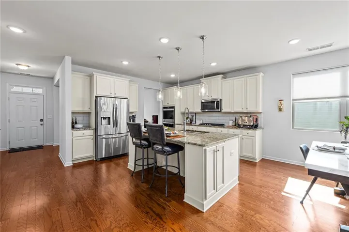 121 Rolling Hills Place, Canton, Georgia 30114