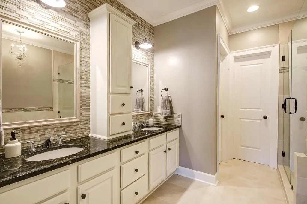 209 Riversgate Drive, Atlanta, Georgia 30339, 4 Bedrooms Bedrooms, ,4 BathroomsBathrooms,Residential,Sold,209 Riversgate Drive,6019426